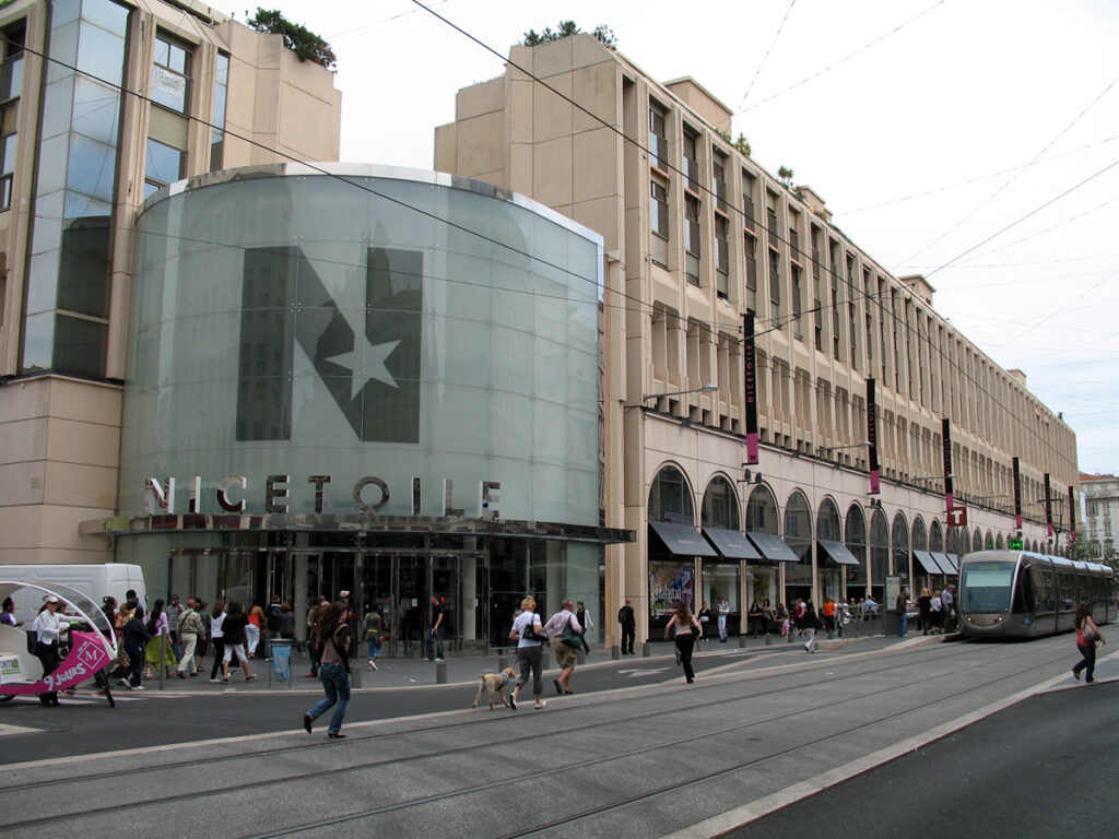 Centre commercial nicétoile à Nice